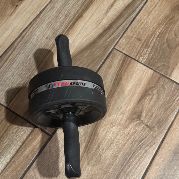 intersports Other - Black Ab Wheel with Ergonomic Handles